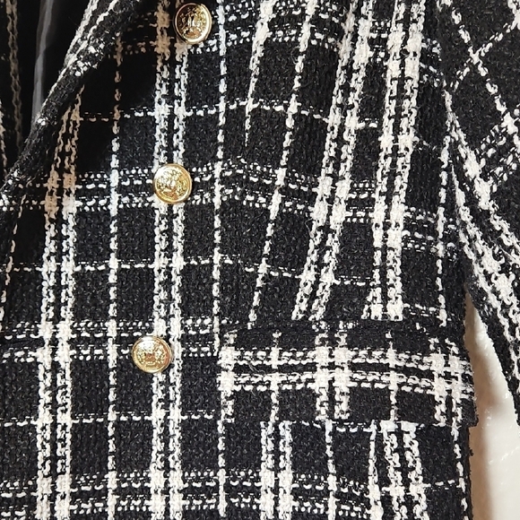 Chic Black and White Plaid Women's Blazer - Picture 5 of 6